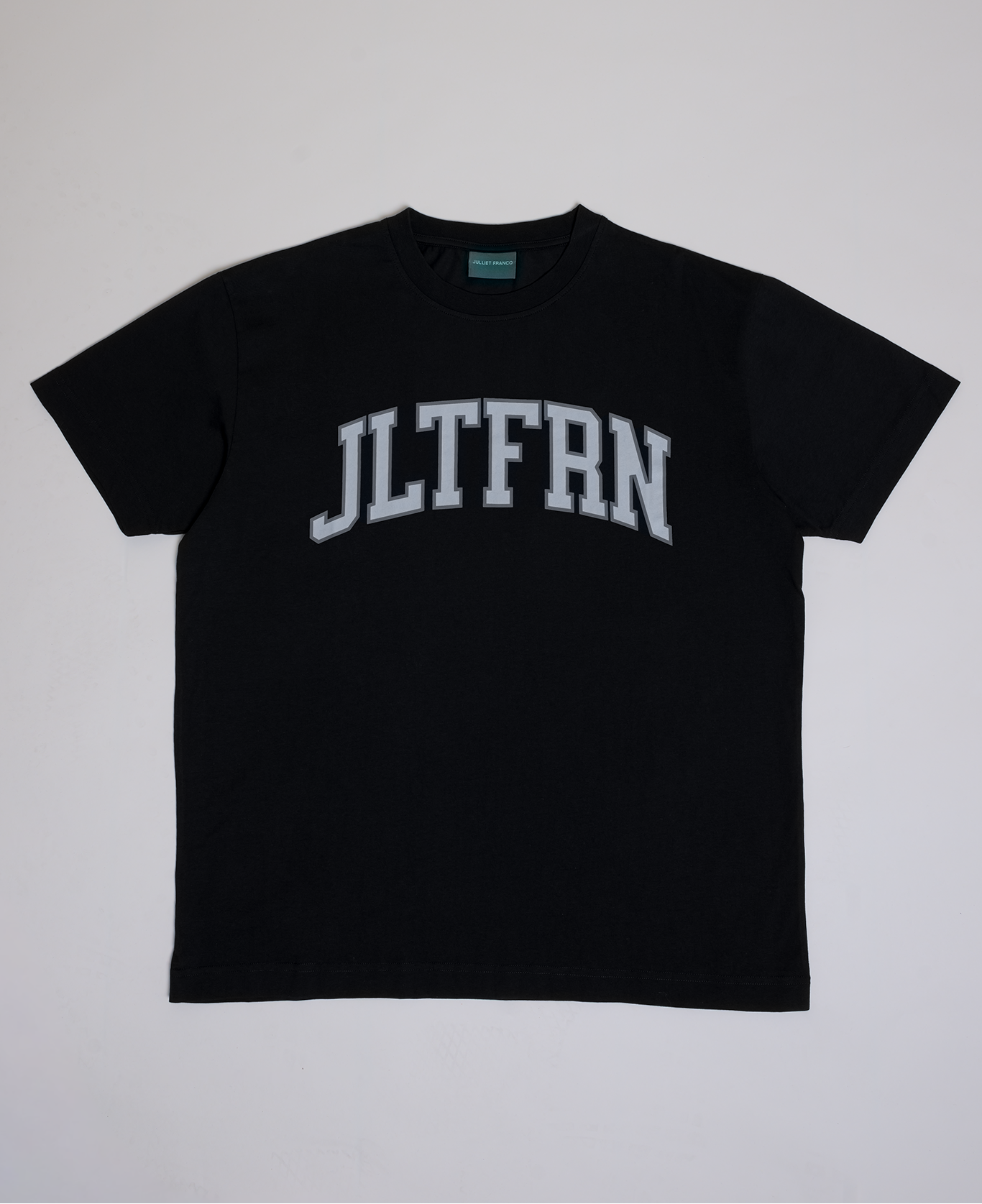 L’ESSENCE JLTFRN